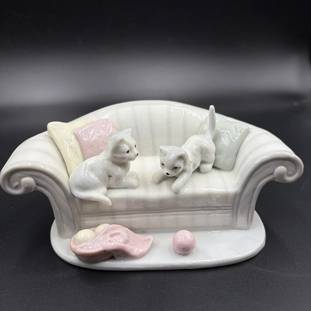 Vintage Home Buddies‎ Porcelain Kittens Figurine Playing on Couch Nobody's Home
